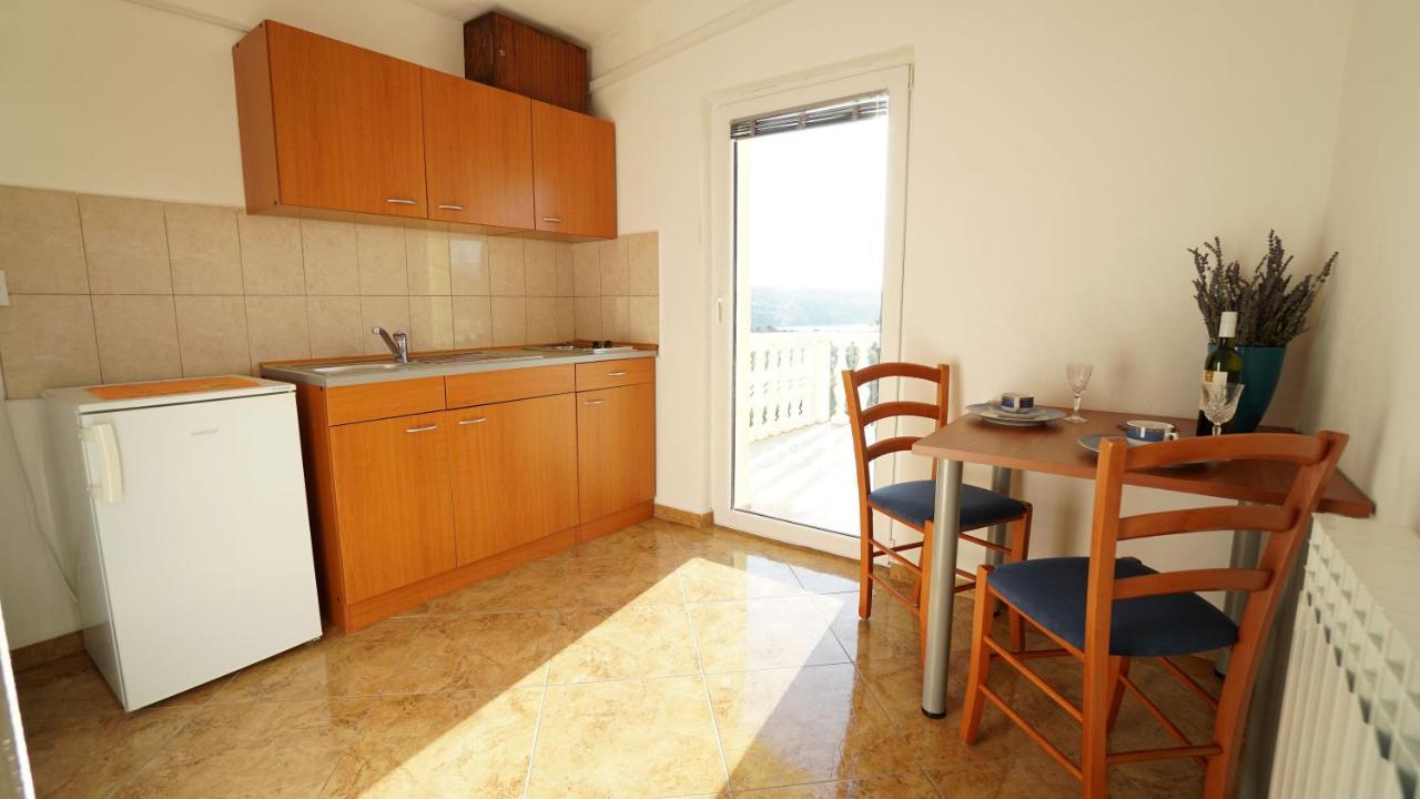 Apartments Kata Gornji Karin Buitenkant foto