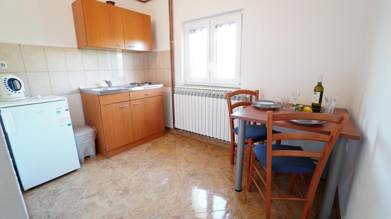 Apartments Kata Gornji Karin Buitenkant foto